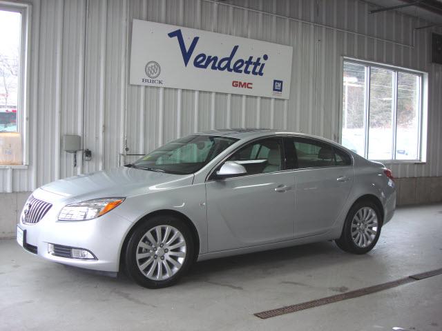 Photo of 2011 Buick Regal