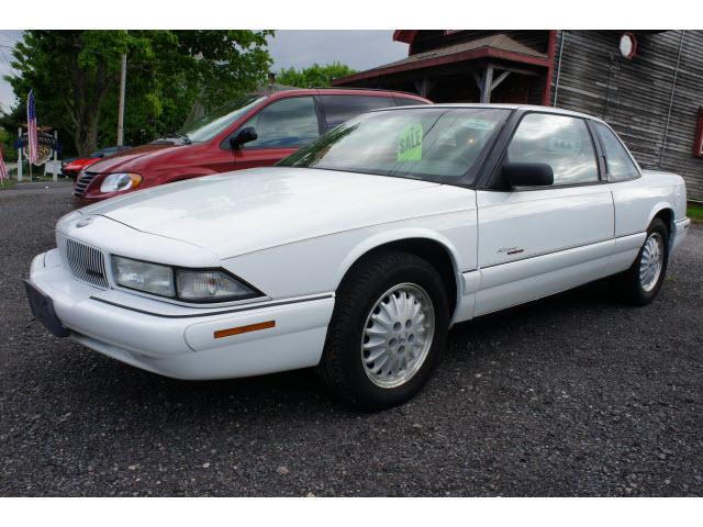 Photo of 1995 Buick Regal