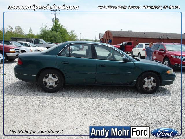 Photo of 1999 Buick Regal