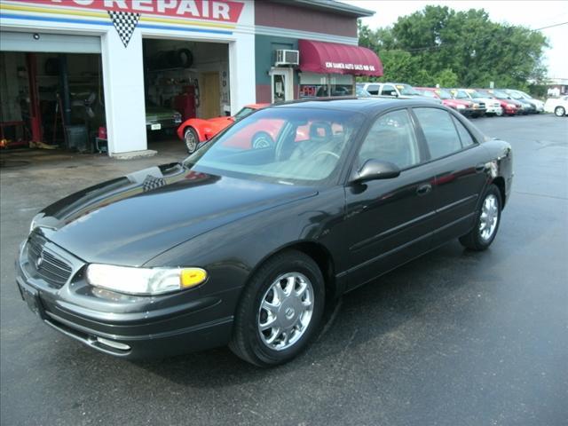 Photo of 2002 Buick Regal