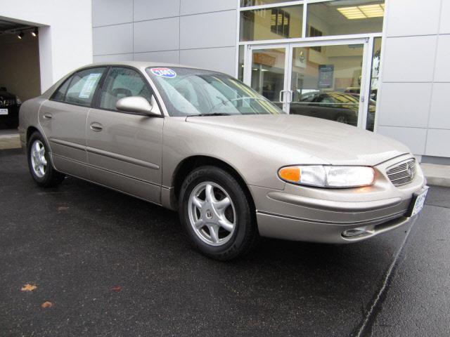 Photo of 2003 Buick Regal