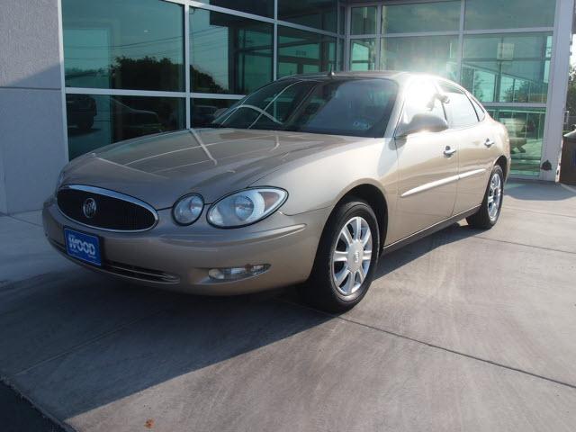 Photo of 2005 Buick LaCrosse