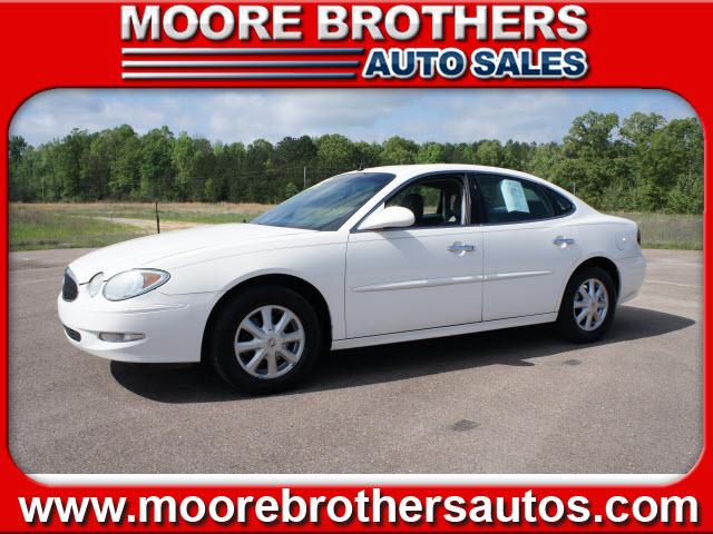 Photo of 2005 Buick LaCrosse
