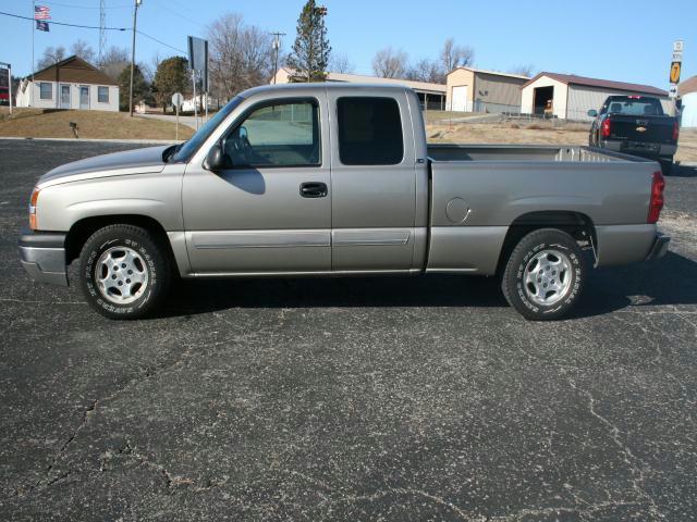 Photo of 2003 Chevrolet Silverado 1500