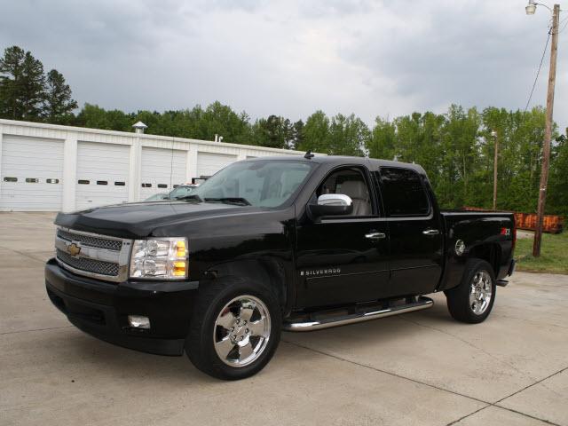 Photo of 2007 Chevrolet Silverado 1500
