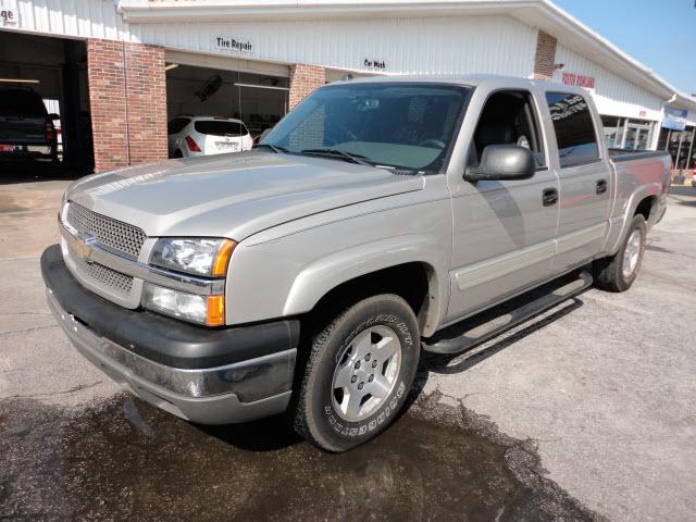 Photo of 2004 Chevrolet Silverado 1500