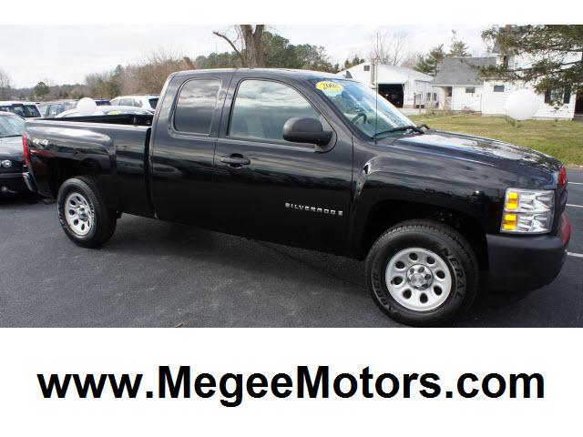 Photo of 2008 Chevrolet Silverado 1500