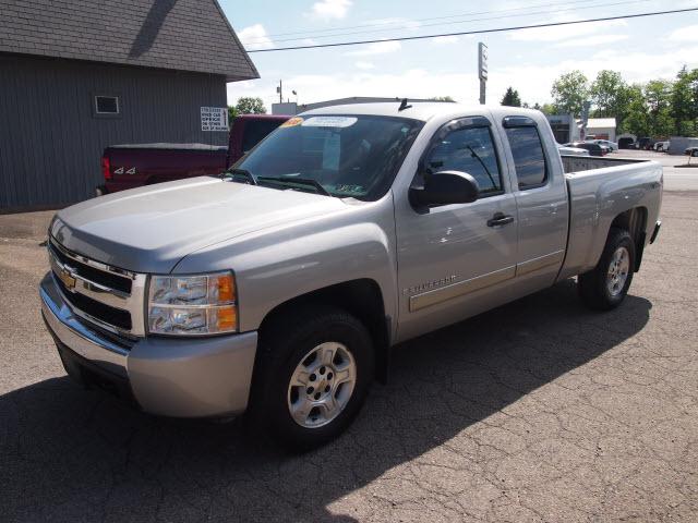 Photo of 2008 Chevrolet Silverado 1500