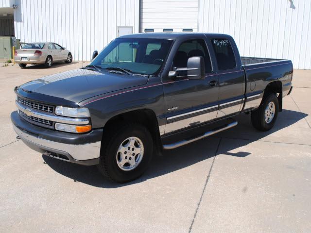 Photo of 2002 Chevrolet Silverado 1500