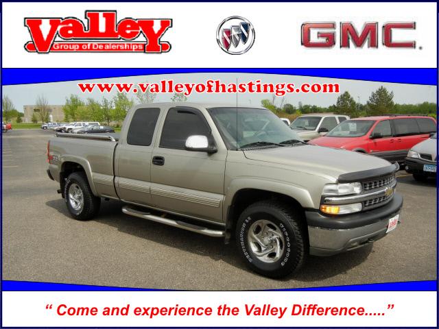 Photo of 2002 Chevrolet Silverado 1500