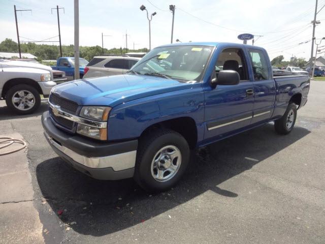 Photo of 2004 Chevrolet Silverado 1500
