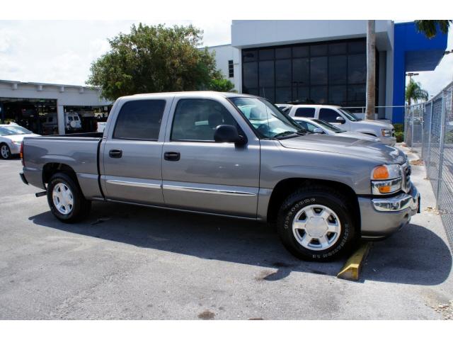 Photo of 2006 GMC Sierra 1500