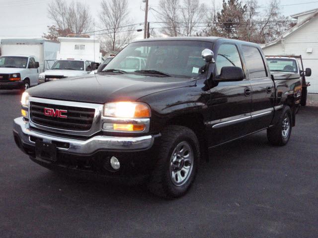 Photo of 2005 GMC Sierra 1500