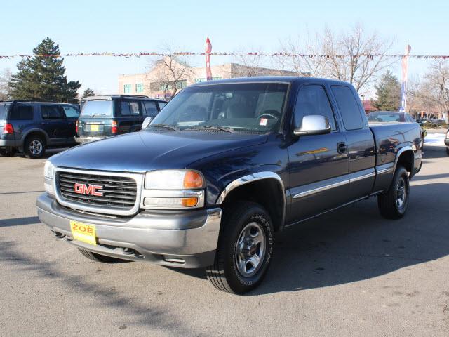 Photo of 2000 GMC Sierra 1500