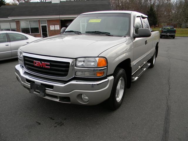 Photo of 2004 GMC Sierra 1500