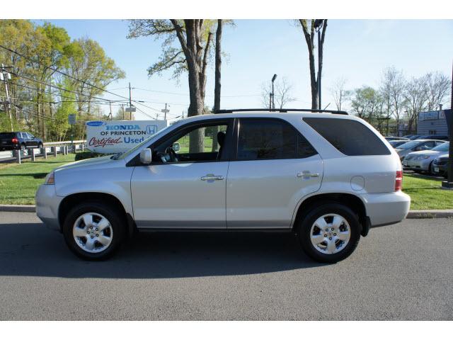 Photo of 2004 Acura MDX