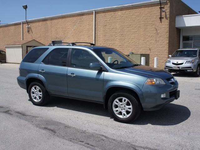 Photo of 2005 Acura MDX