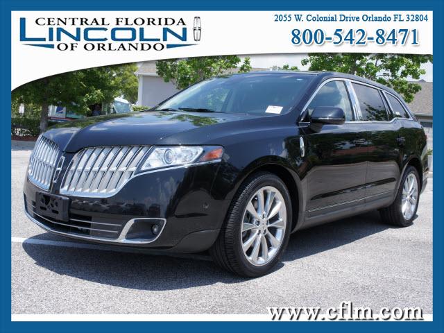 Photo of 2010 Lincoln MKT