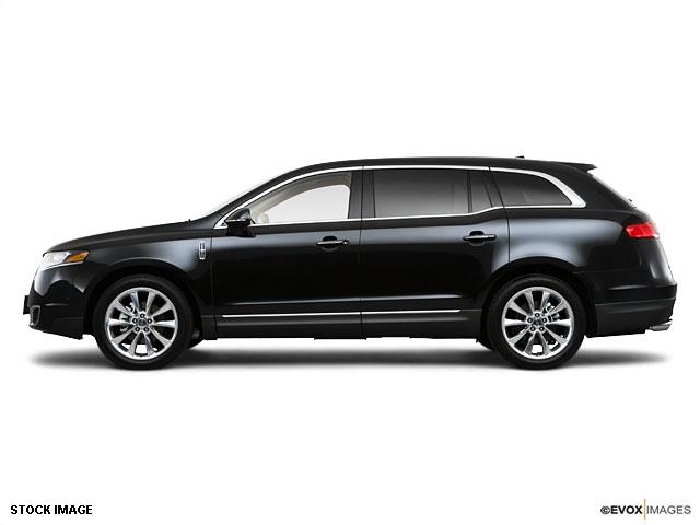Photo of 2010 Lincoln MKT