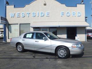 Photo of 2011 Lincoln Town Car