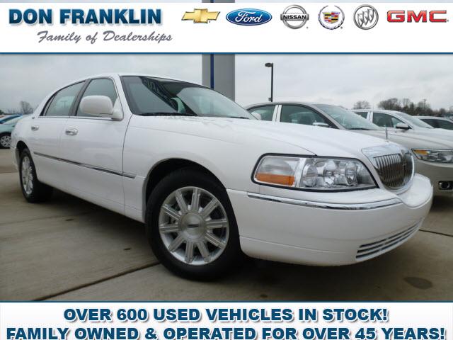 Photo of 2011 Lincoln Town Car