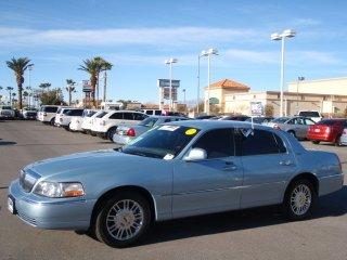Photo of 2009 Lincoln Town Car