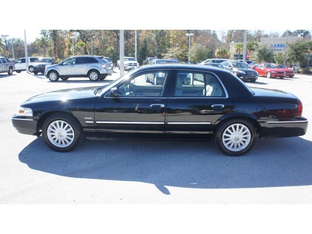 Photo of 2011 Mercury Grand Marquis