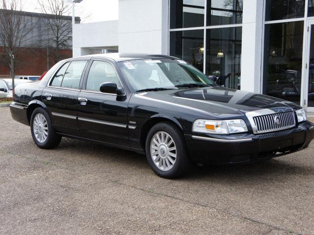 Photo of 2011 Mercury Grand Marquis