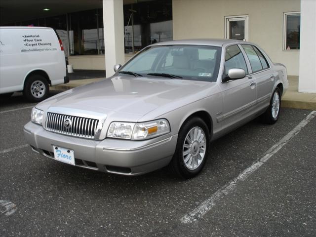 Photo of 2011 Mercury Grand Marquis