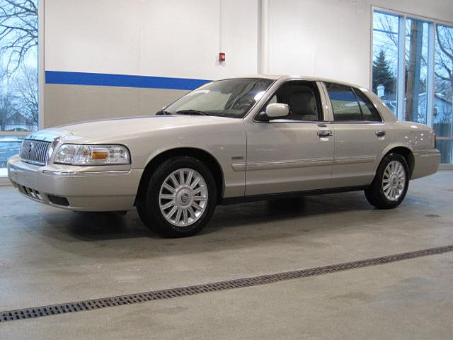 Photo of 2011 Mercury Grand Marquis