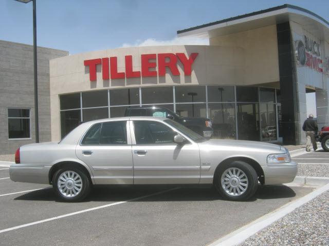 Photo of 2011 Mercury Grand Marquis
