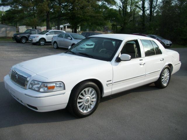 Photo of 2011 Mercury Grand Marquis