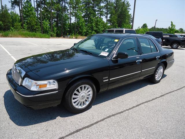 Photo of 2010 Mercury Grand Marquis