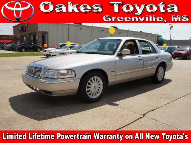 Photo of 2010 Mercury Grand Marquis
