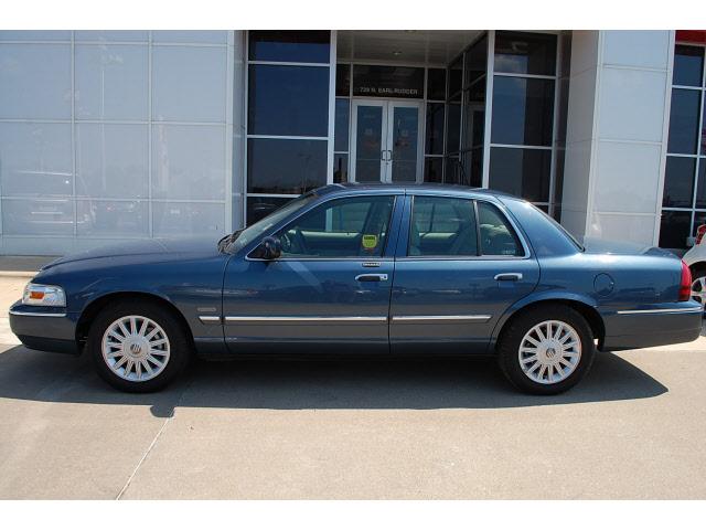 Photo of 2011 Mercury Grand Marquis