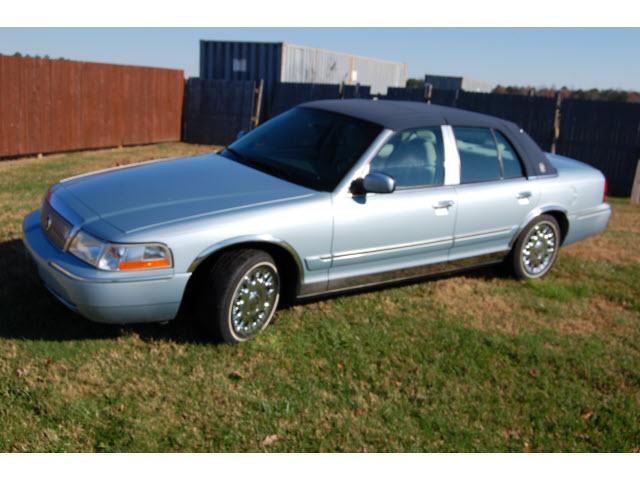 Photo of 2003 Mercury Grand Marquis