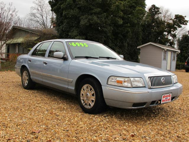 Photo of 2006 Mercury Grand Marquis