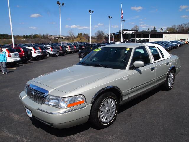 Photo of 2004 Mercury Grand Marquis