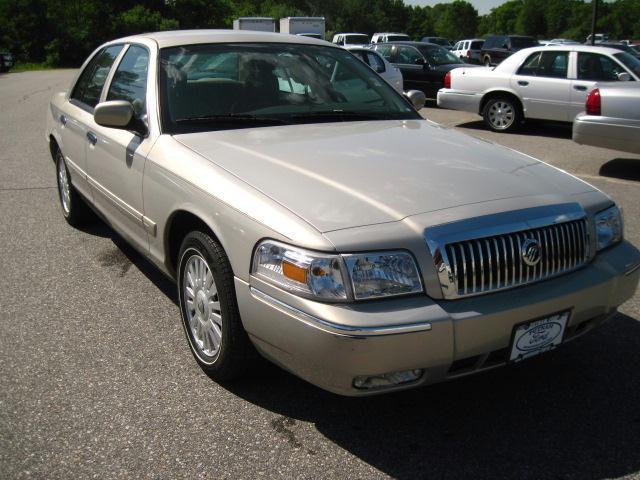 Photo of 2008 Mercury Grand Marquis