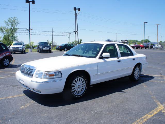 Photo of 2008 Mercury Grand Marquis