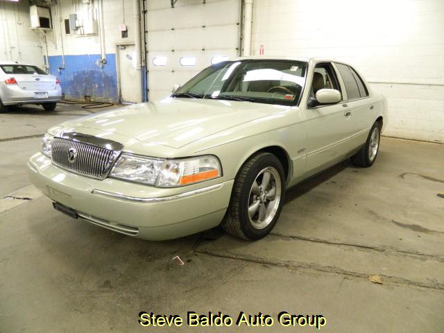 Photo of 2004 Mercury Grand Marquis