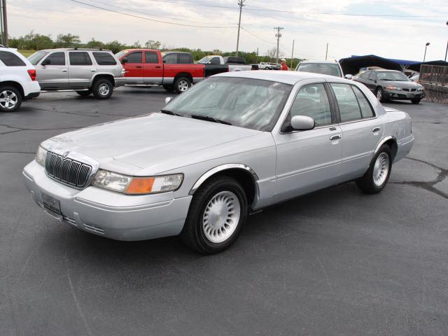 Photo of 2002 Mercury Grand Marquis