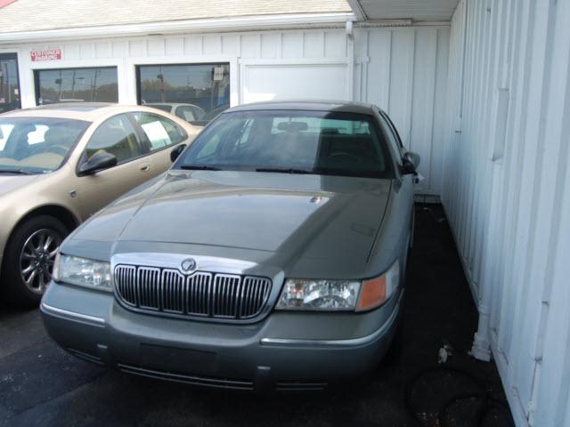 Photo of 2001 Mercury Grand Marquis