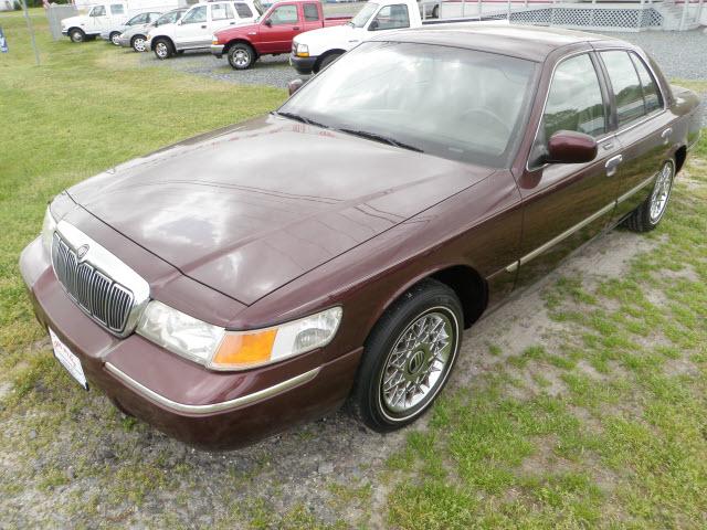 Photo of 2001 Mercury Grand Marquis