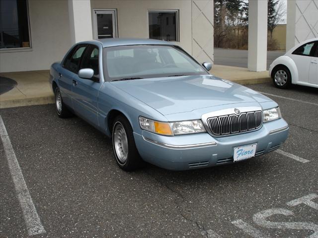 Photo of 2002 Mercury Grand Marquis