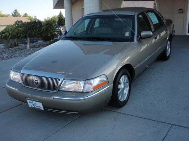 Photo of 2004 Mercury Grand Marquis