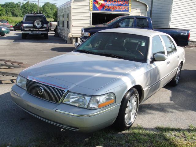 Photo of 2004 Mercury Grand Marquis