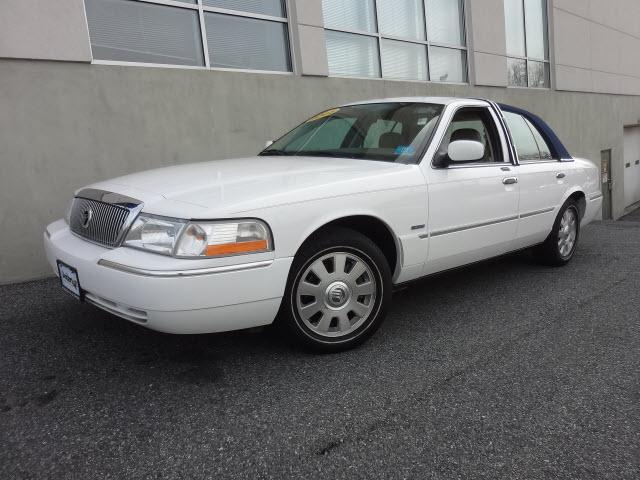 Photo of 2005 Mercury Grand Marquis