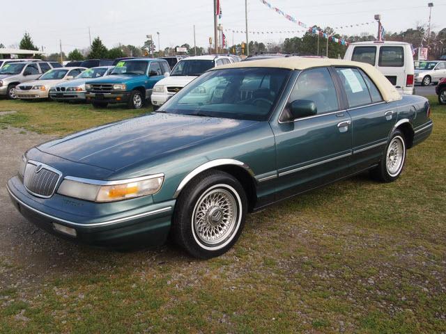 Photo of 1996 Mercury Grand Marquis