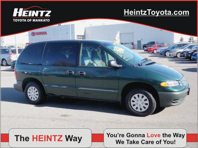 Photo of 1999 Plymouth Voyager